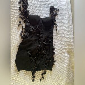 Black heiress dress says size large bet definitely more of a medium